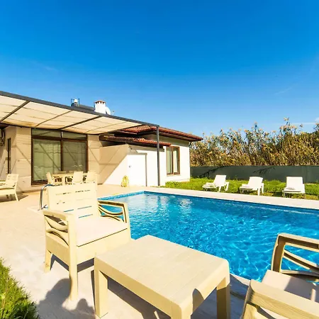 Zara Villa Mergenli